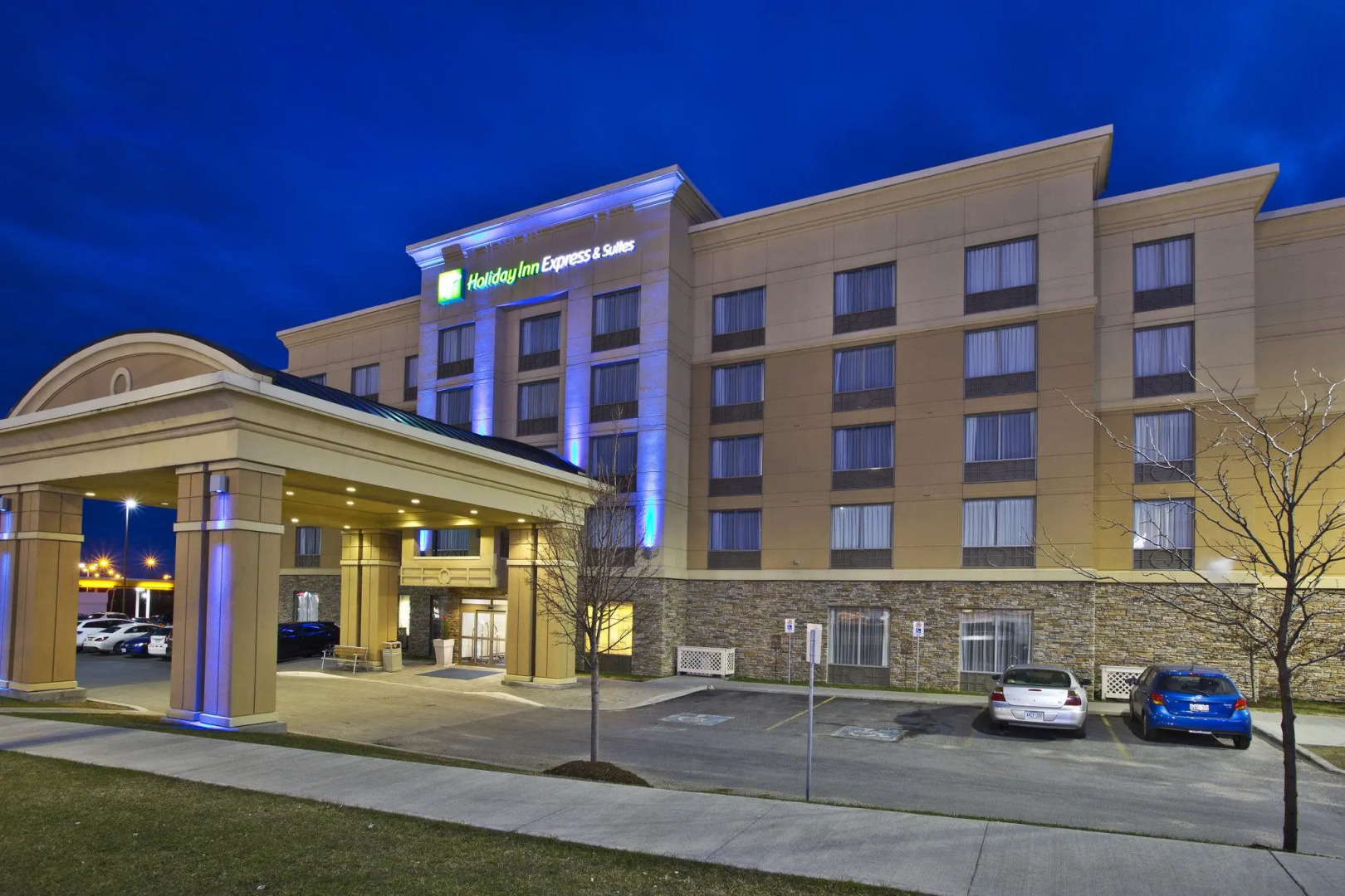Holiday Inn Express & Suites Kingston Central by IHG