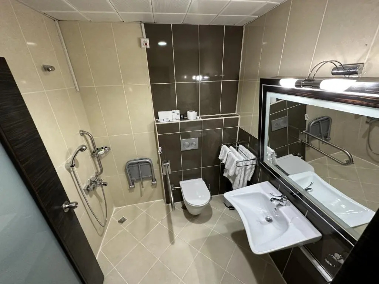 Hotel Tatvan Kardelen