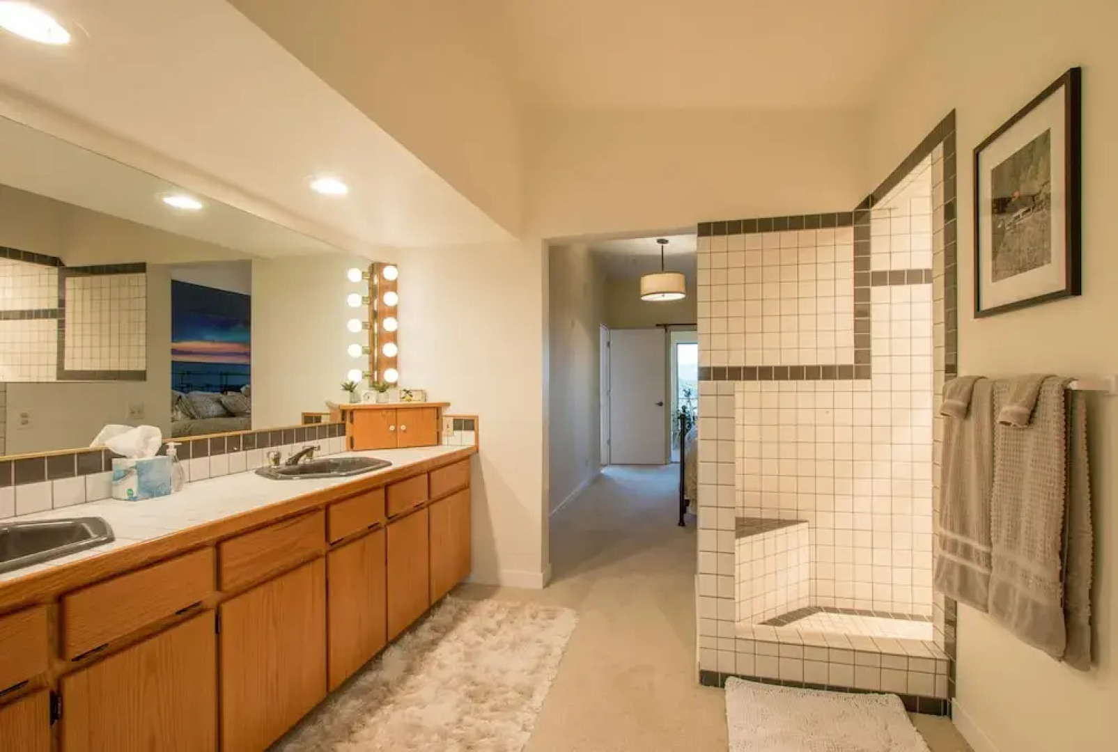 Eye On The Gorge 2 Bedroom Home by RedAwning