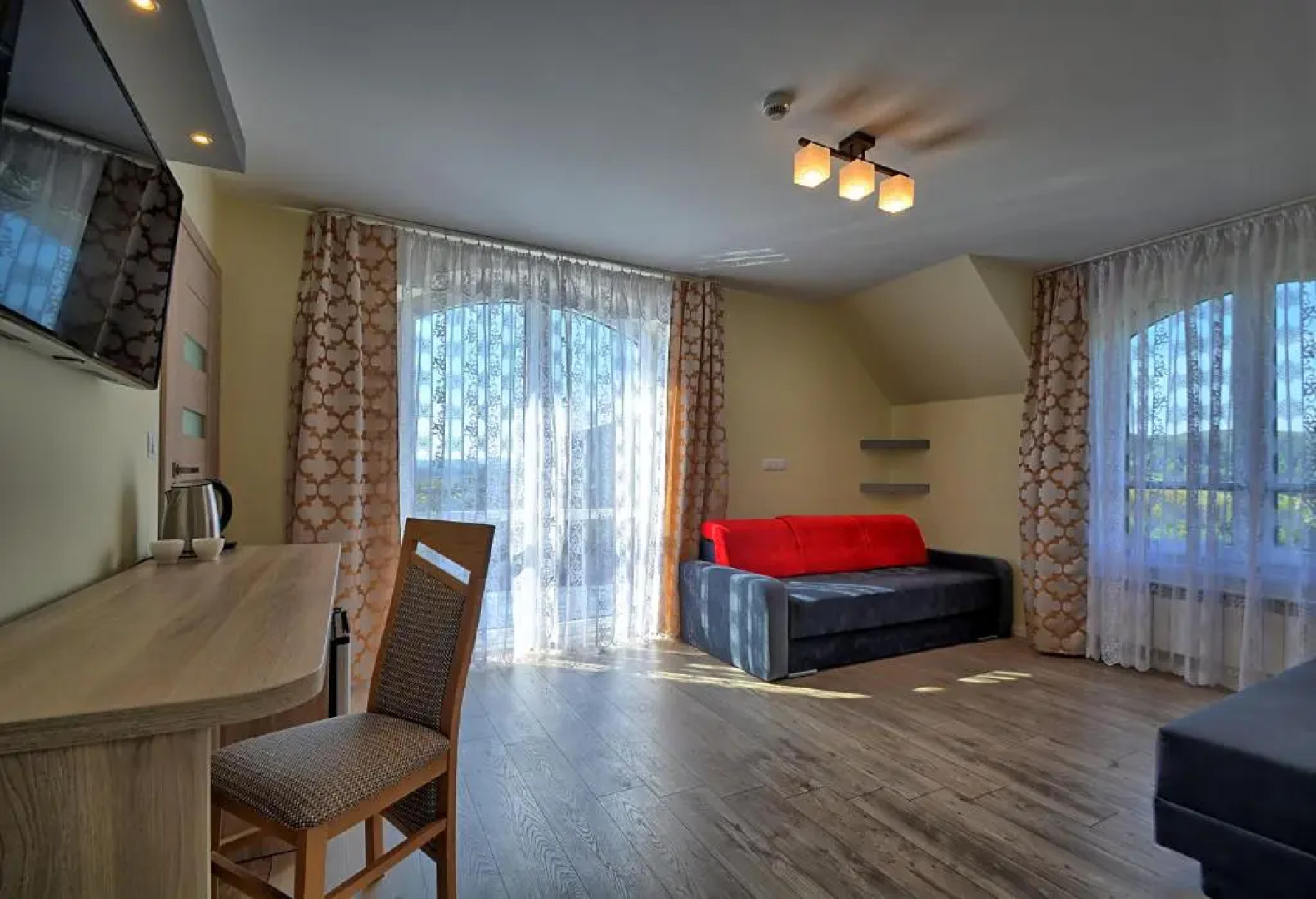 Jaworina- Apartamenty, Domki i Pokoje