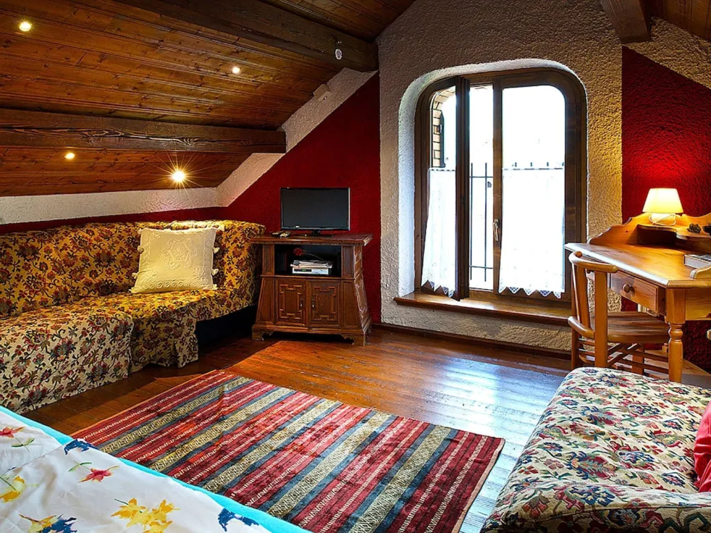 Cottage in Italy With Alpine Fireplace