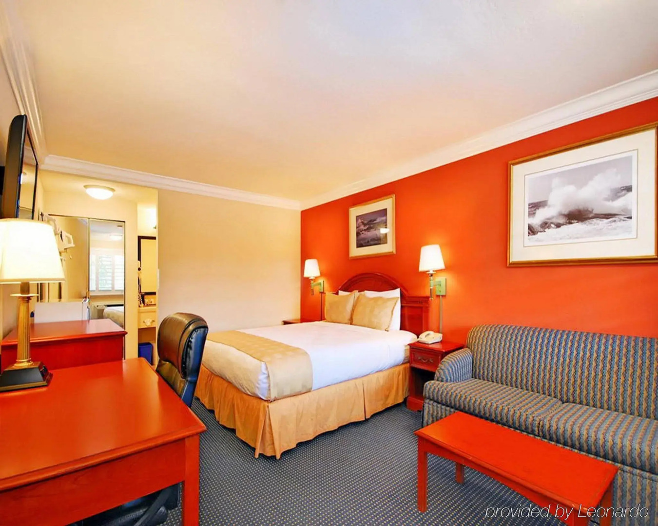 Aura Inn Monterey