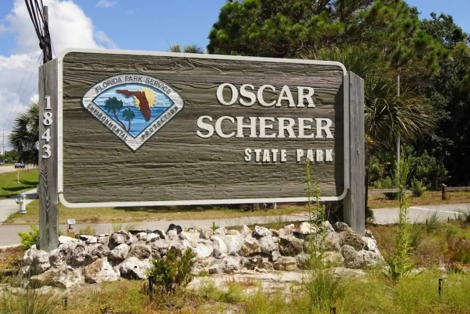 Charming Florida Beach Home w King Bed Patio