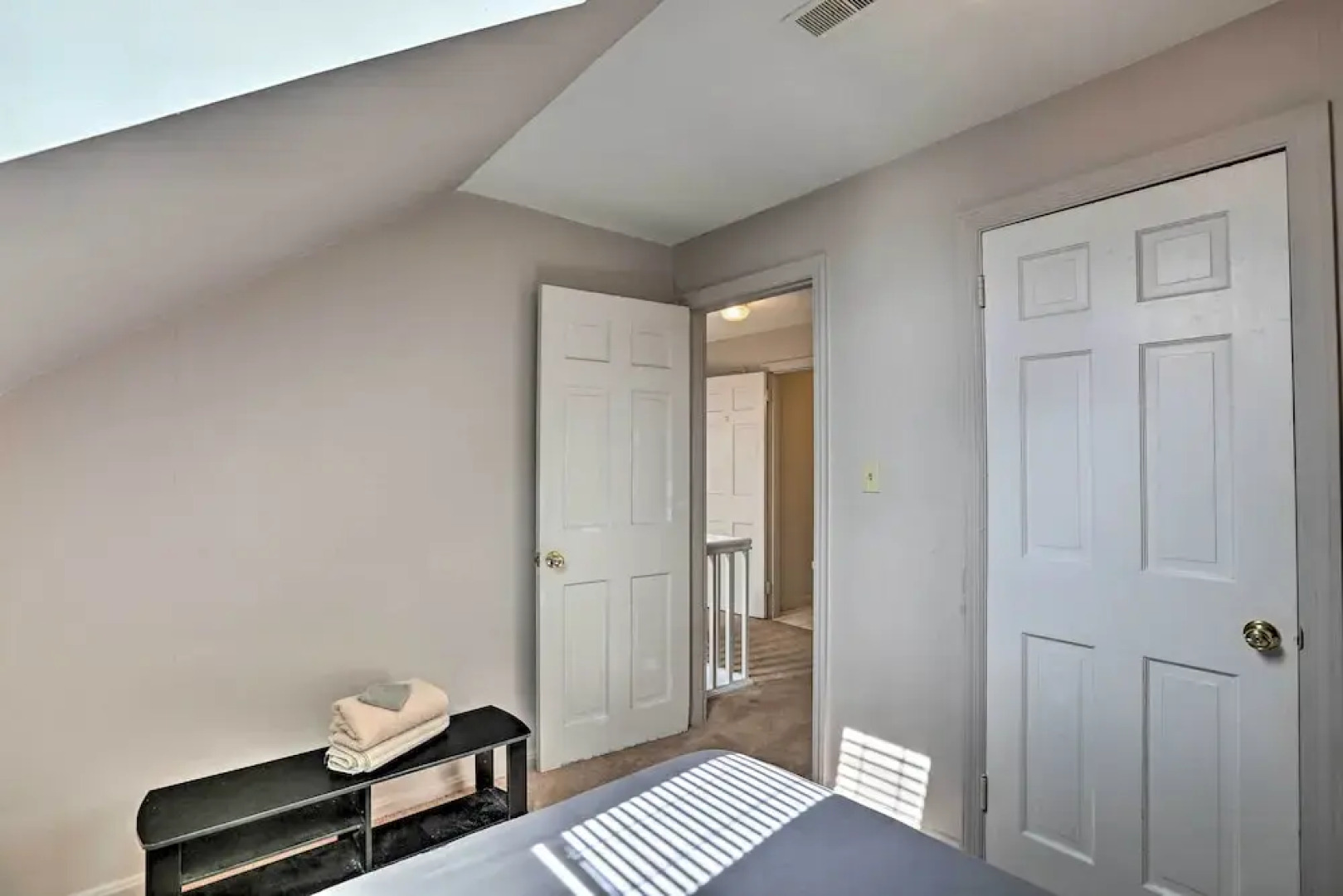 Queen City Home w/ Ohio River View - 3 Mi to Dtwn!