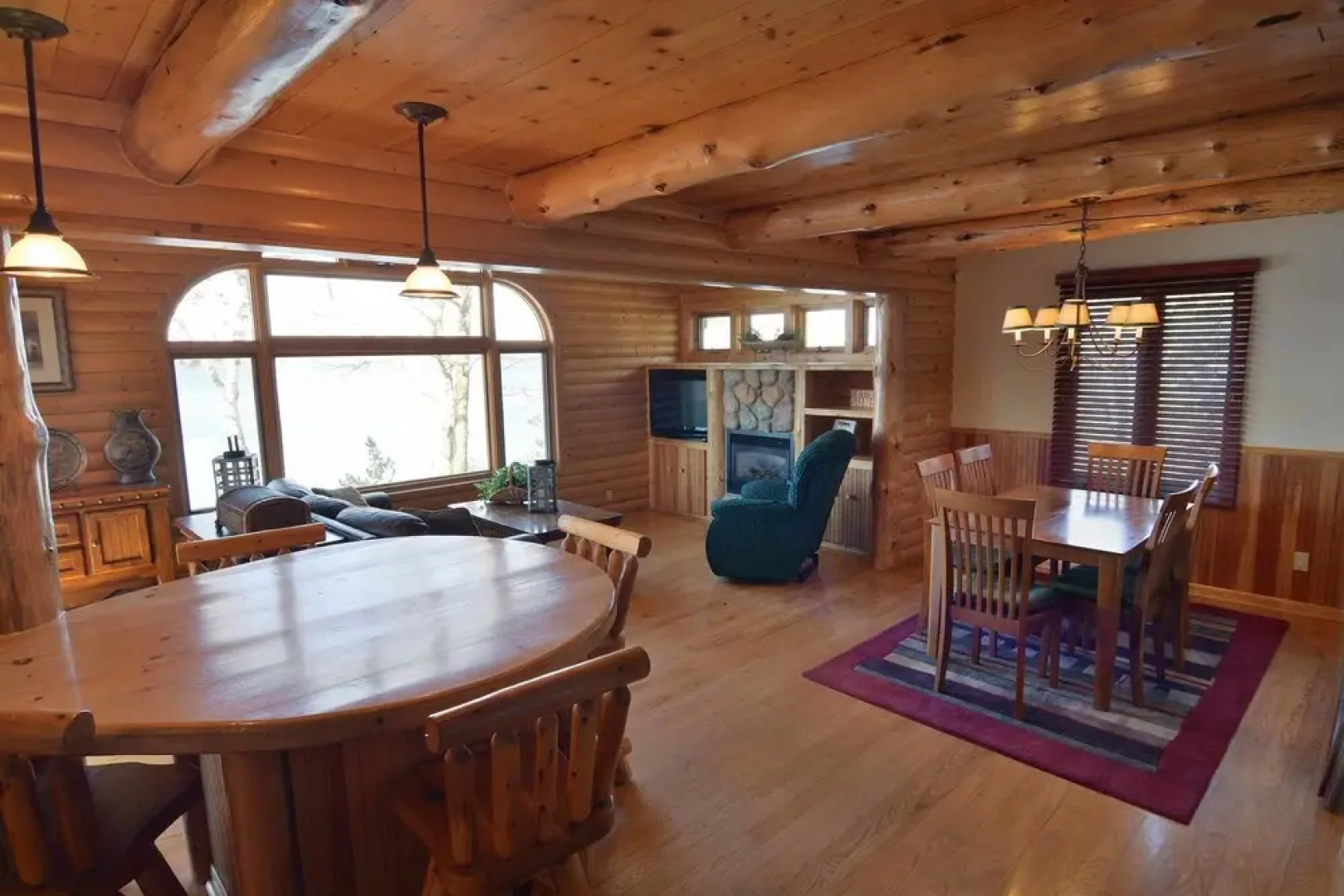 Sunset Shores Retreat 3 Bedrooms 2 Bathrooms Condo