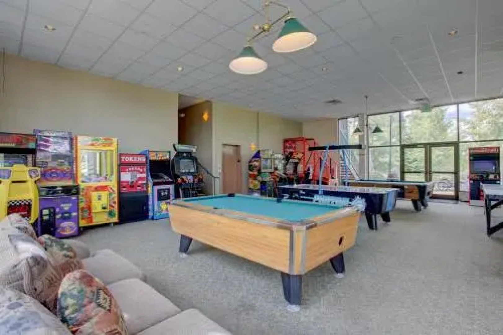 A203 Treehouse 2 Bedroom Condo by Redawning