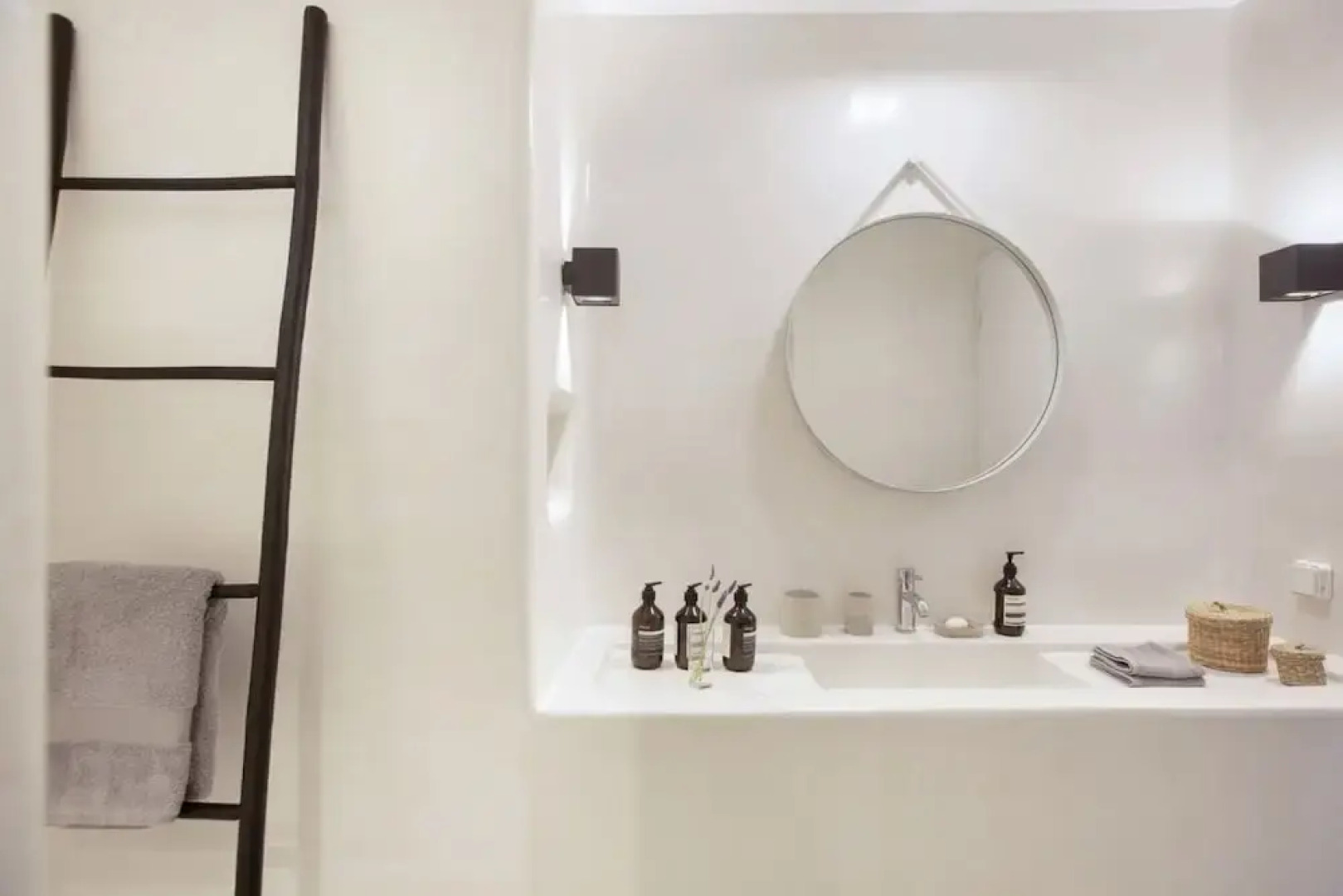 Houses G Y in Kardiani Tinos