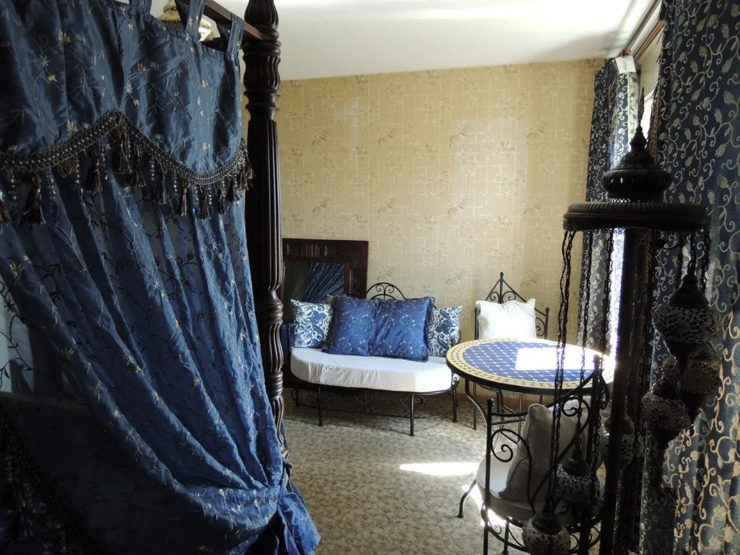 N. Blaise Chambres dHôtes