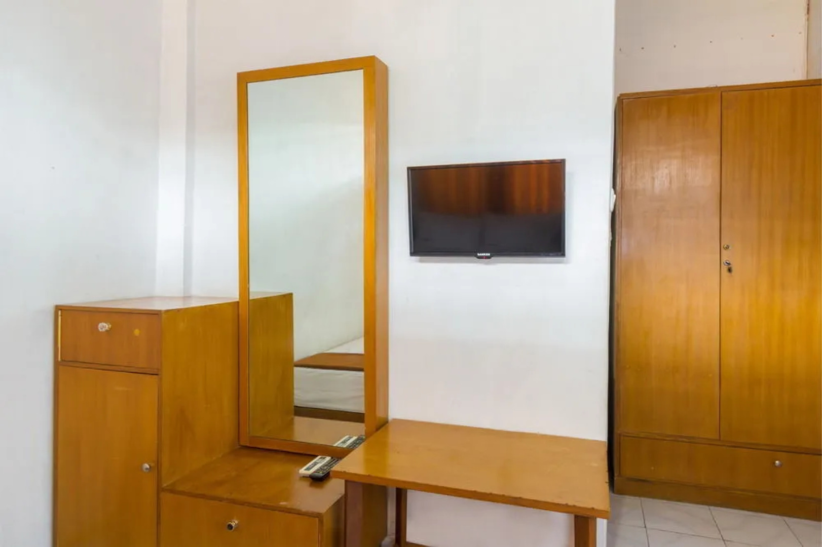 RedDoorz @ Raya Kubu Anyar