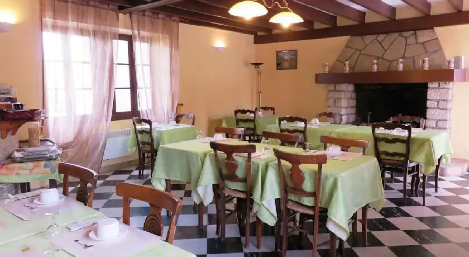 Le Relais Du Pont De Rhodes