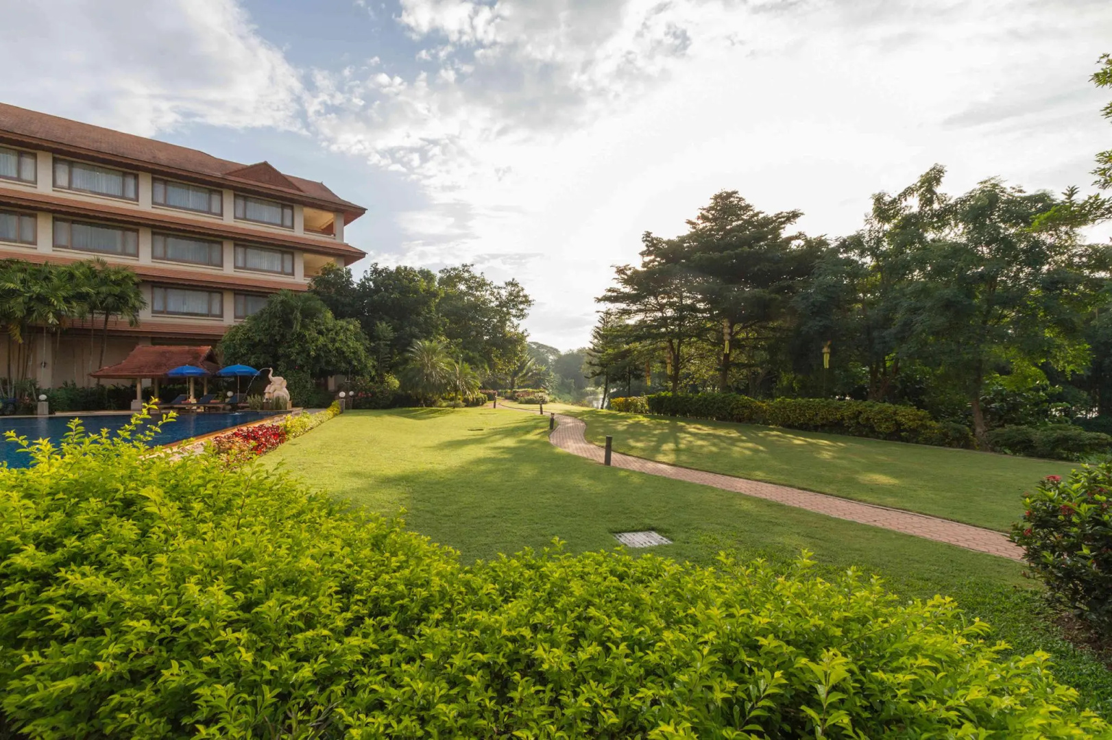 The Imperial River House Resort