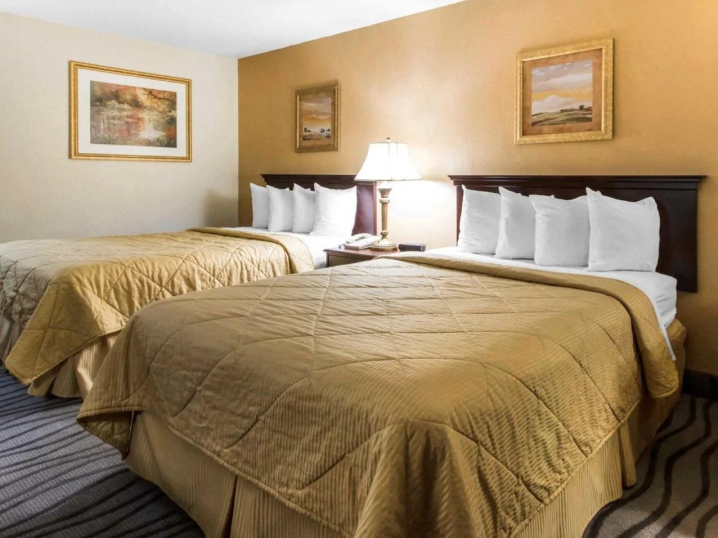 Executive Inn & Suites