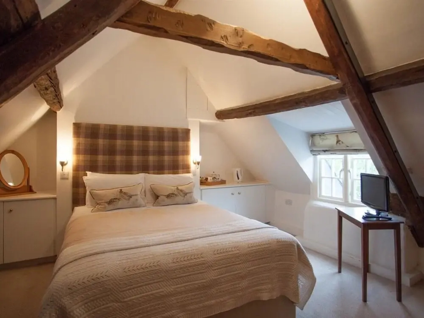 The Coach House - Guest House