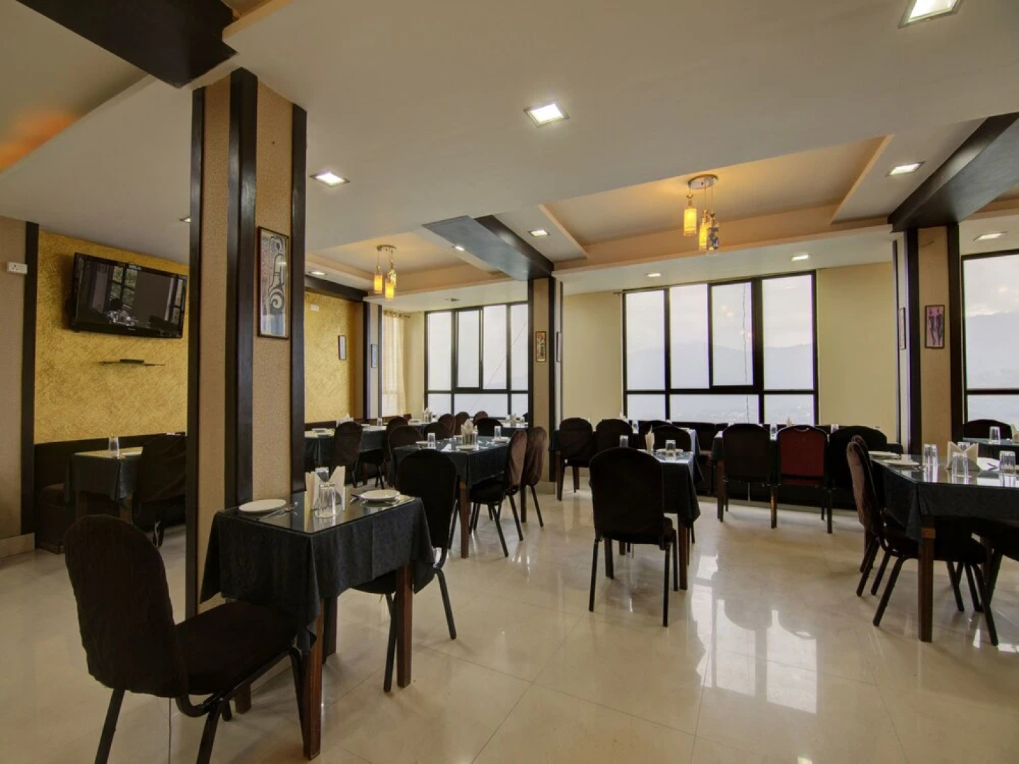 Crown De La Cruz Residency