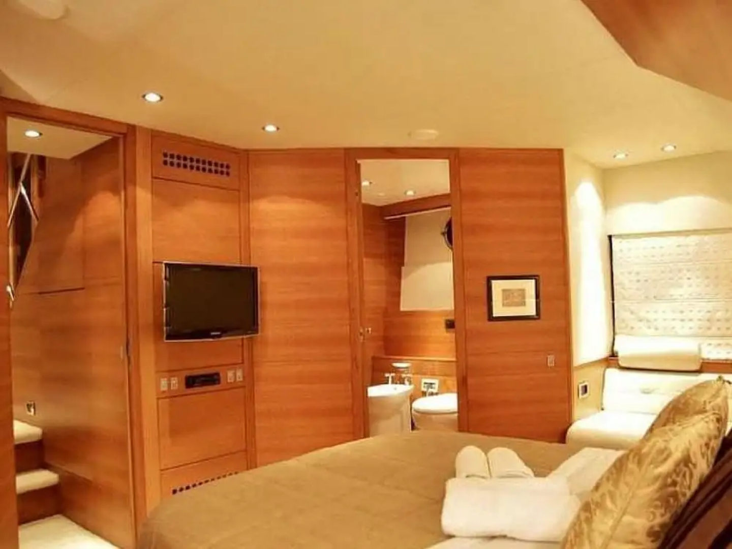 Italy Luxury Yacht Charter