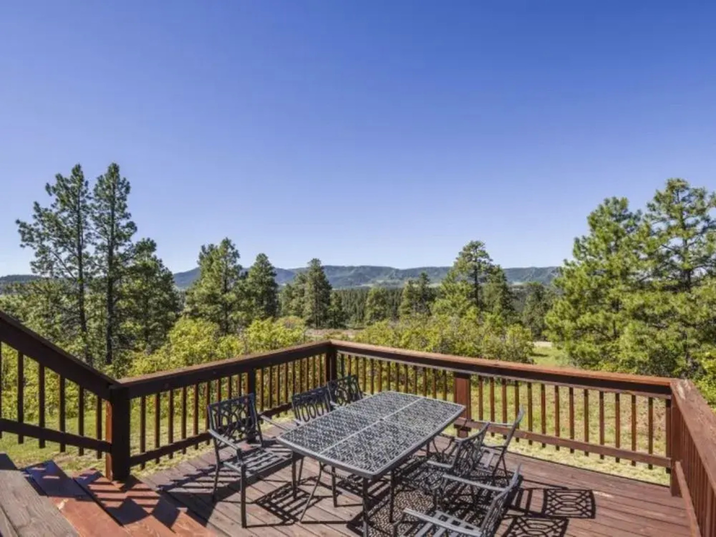 Pine Vista 3 Br Home by RedAwning