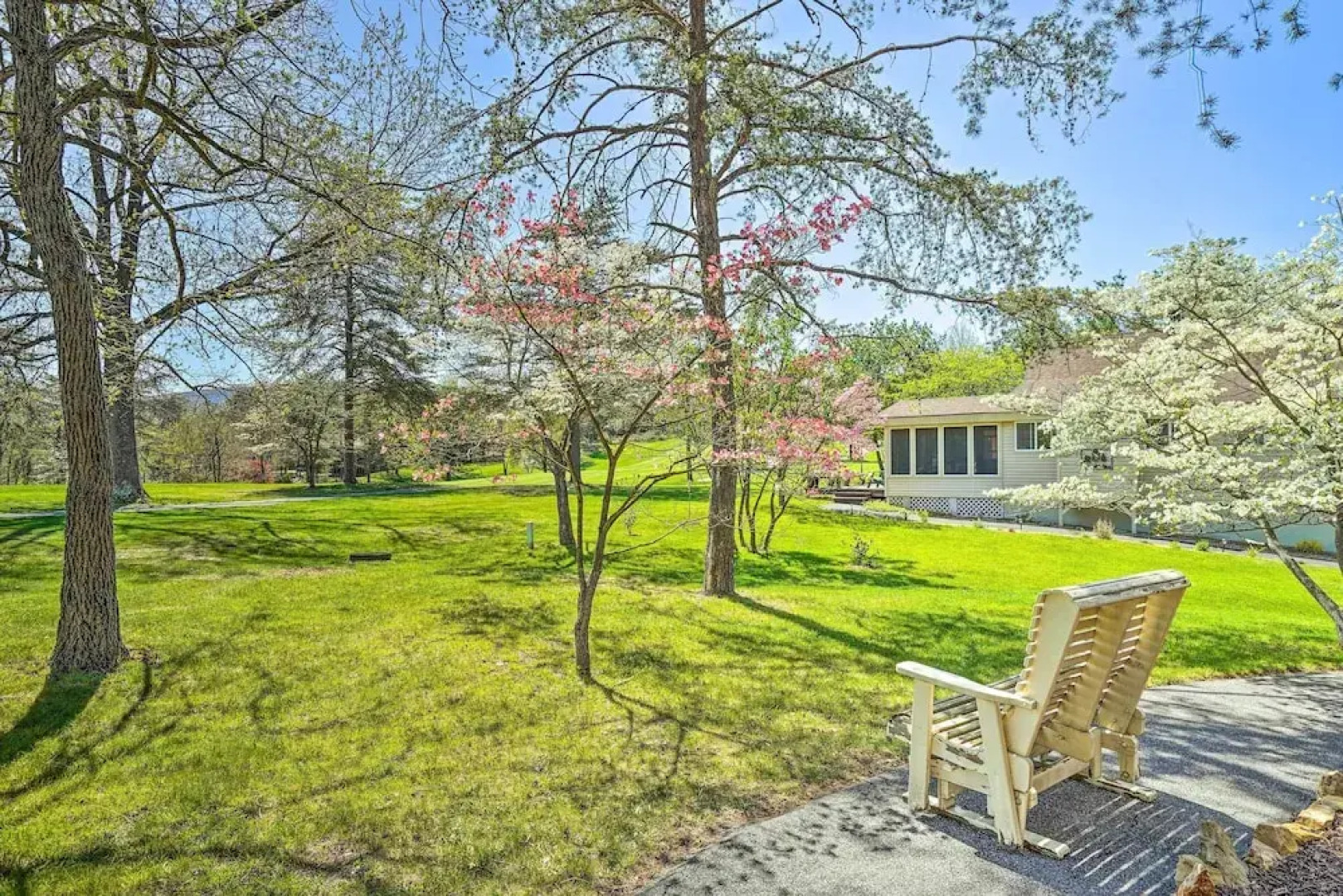 Retreat on The Woods Resort: Mtn View Golf Course!