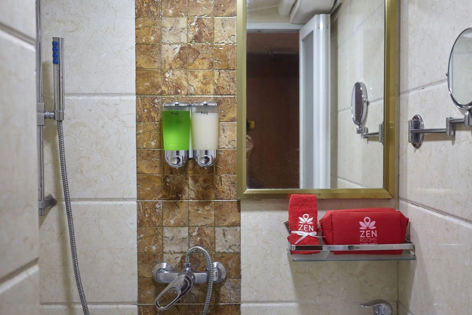 Zen Rooms Basic Mirador