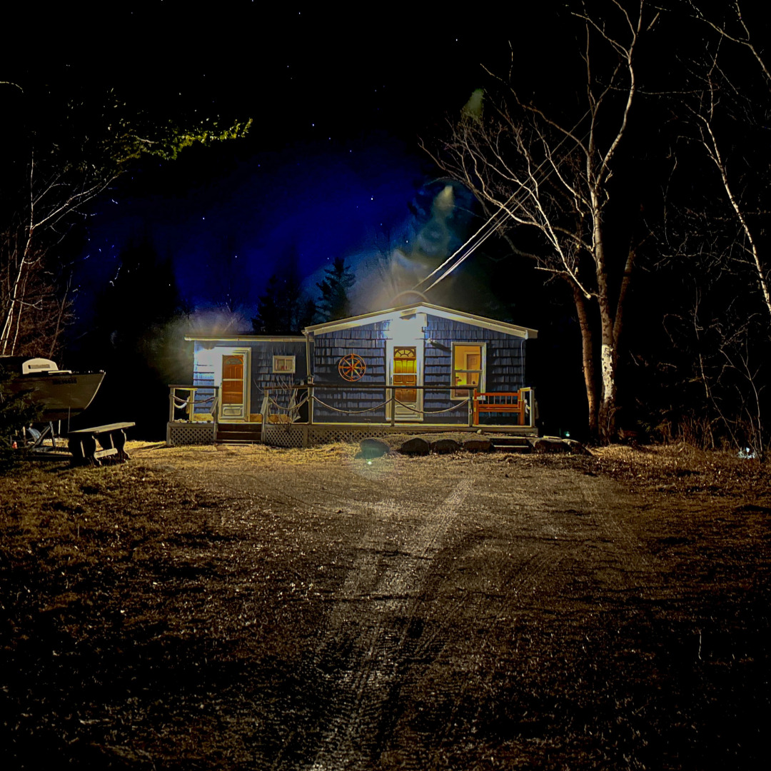 Peaceful Lily Pad Cottage in Hubbards