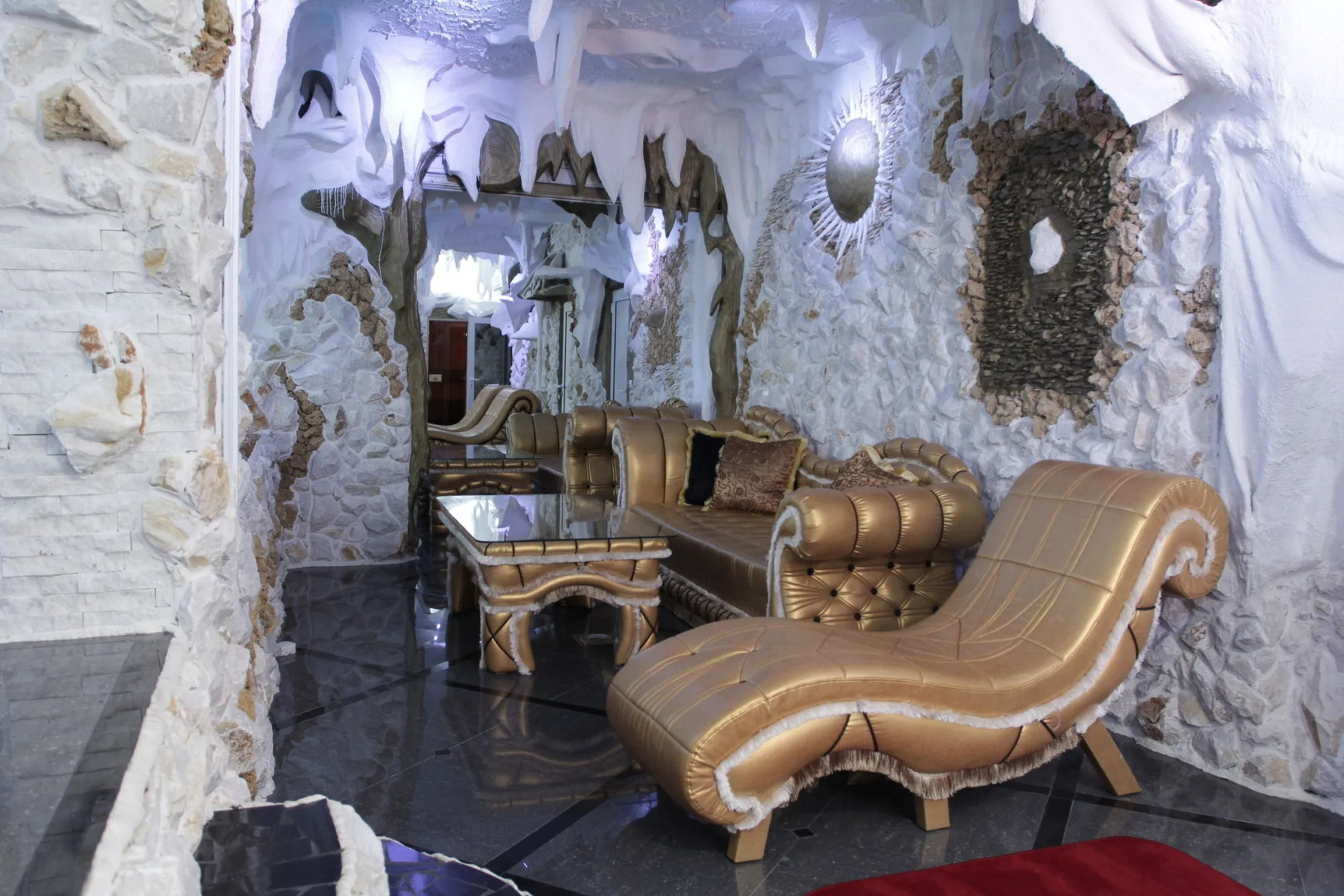 Bali Colosseum Hotel