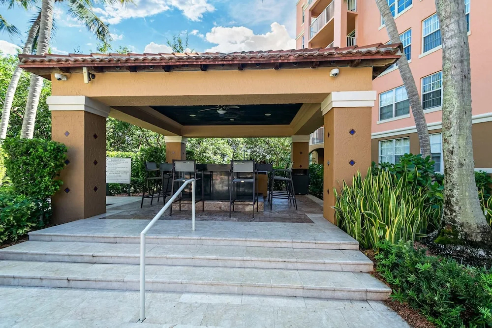 Wonderful 3 Bedroom Condo in the Heart of Aventura