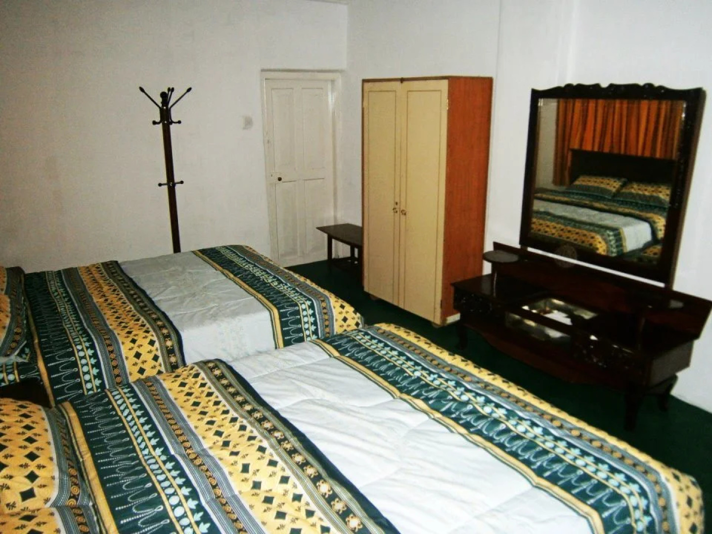 Surrey Bird Sanctuary & Holiday Resort