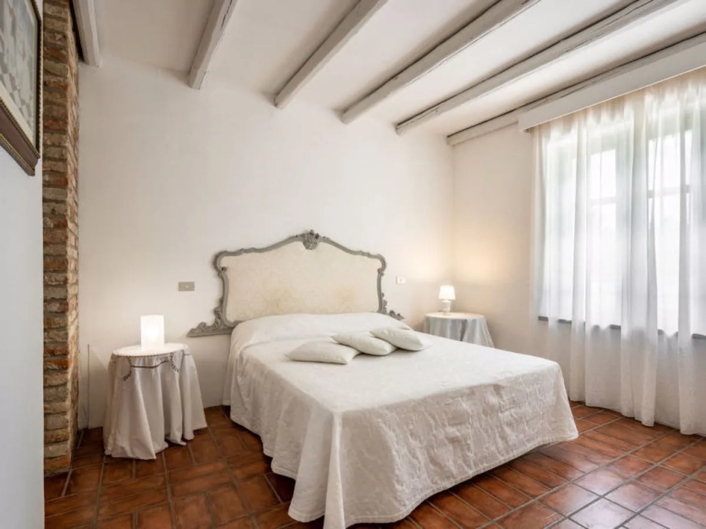 Grande Tiglio, Rosso+camera (VDA104)