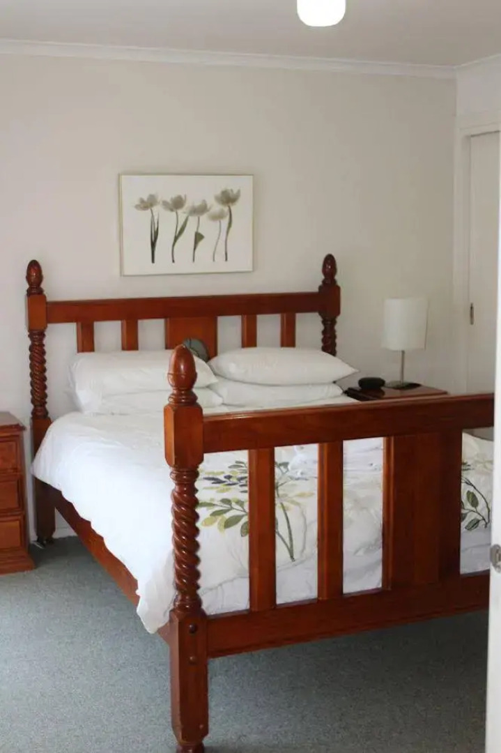 Australian Home Away Ringwood at Bardia