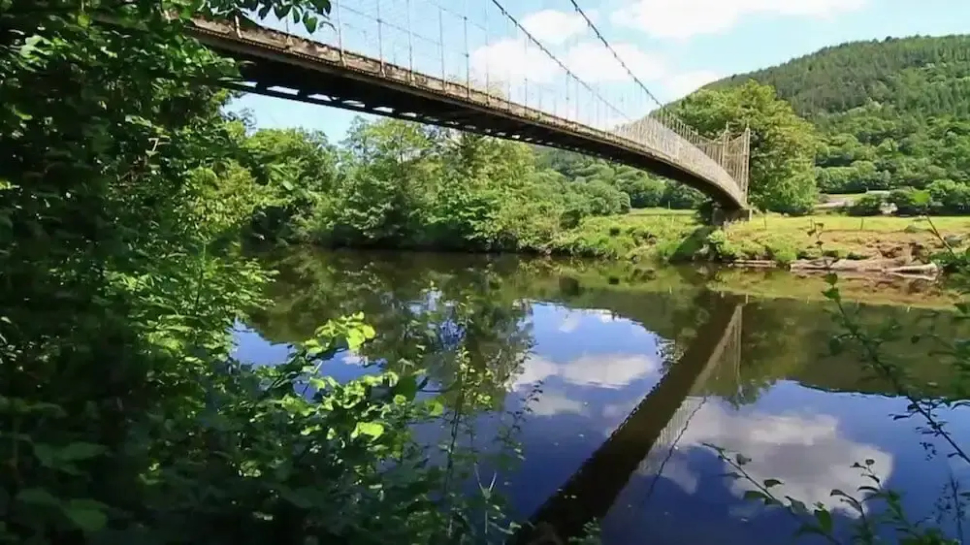 The Flintshire - 3 Bedroom House With Parking - Sleeps up to 8