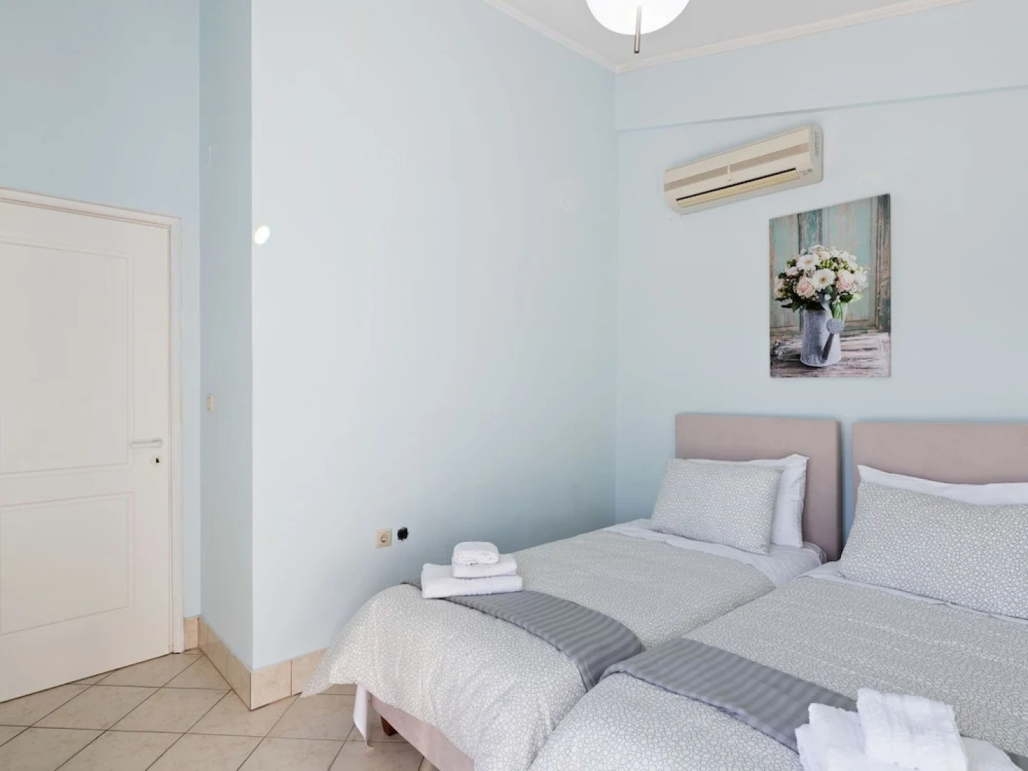 Enchanting Villa in Chalcis with Terrace