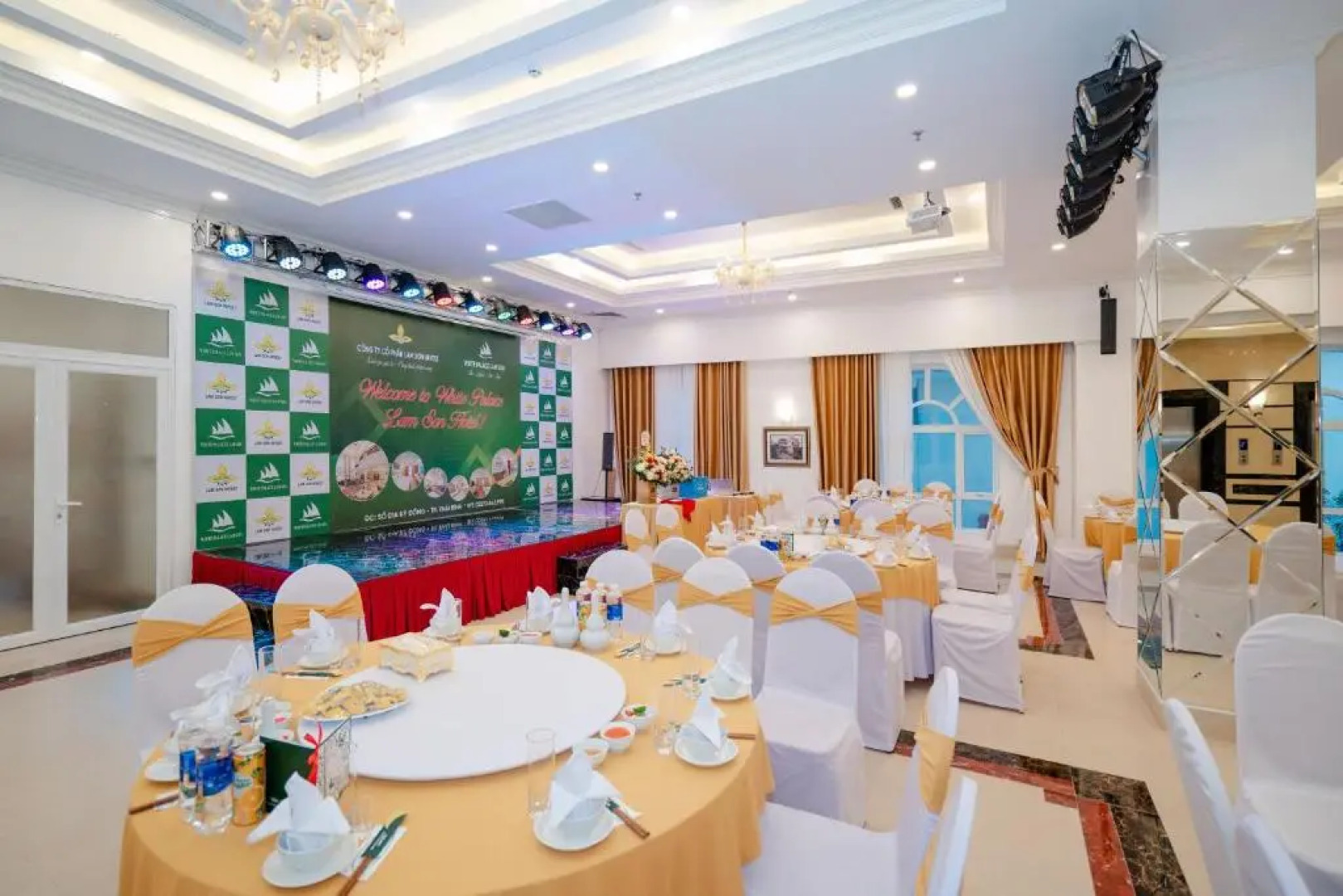 White Palace Lam Son