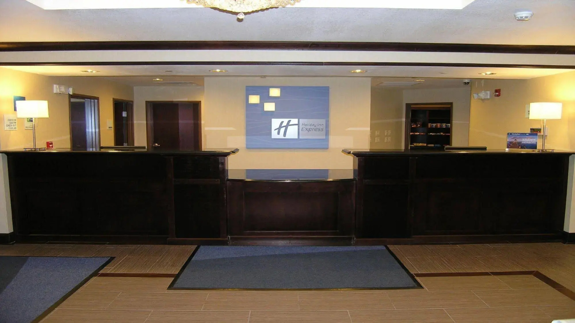 Holiday Inn Express & Suites Belle Vernon by IHG