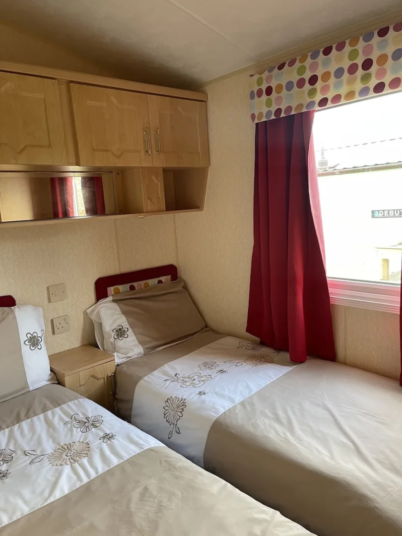 Immaculate 2-bed Static Caravan at Monrieth
