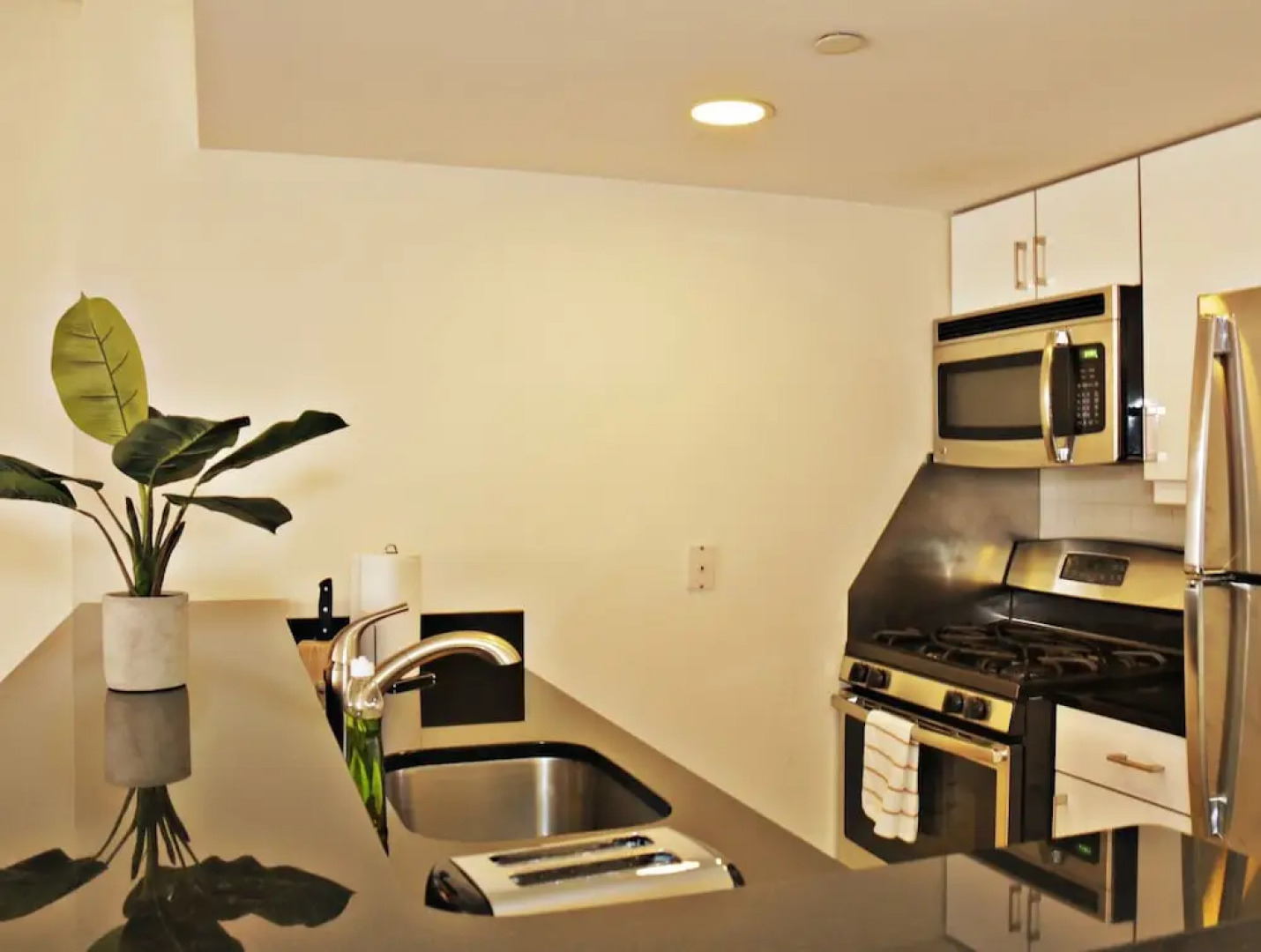 BellaView Suites at CityPlace