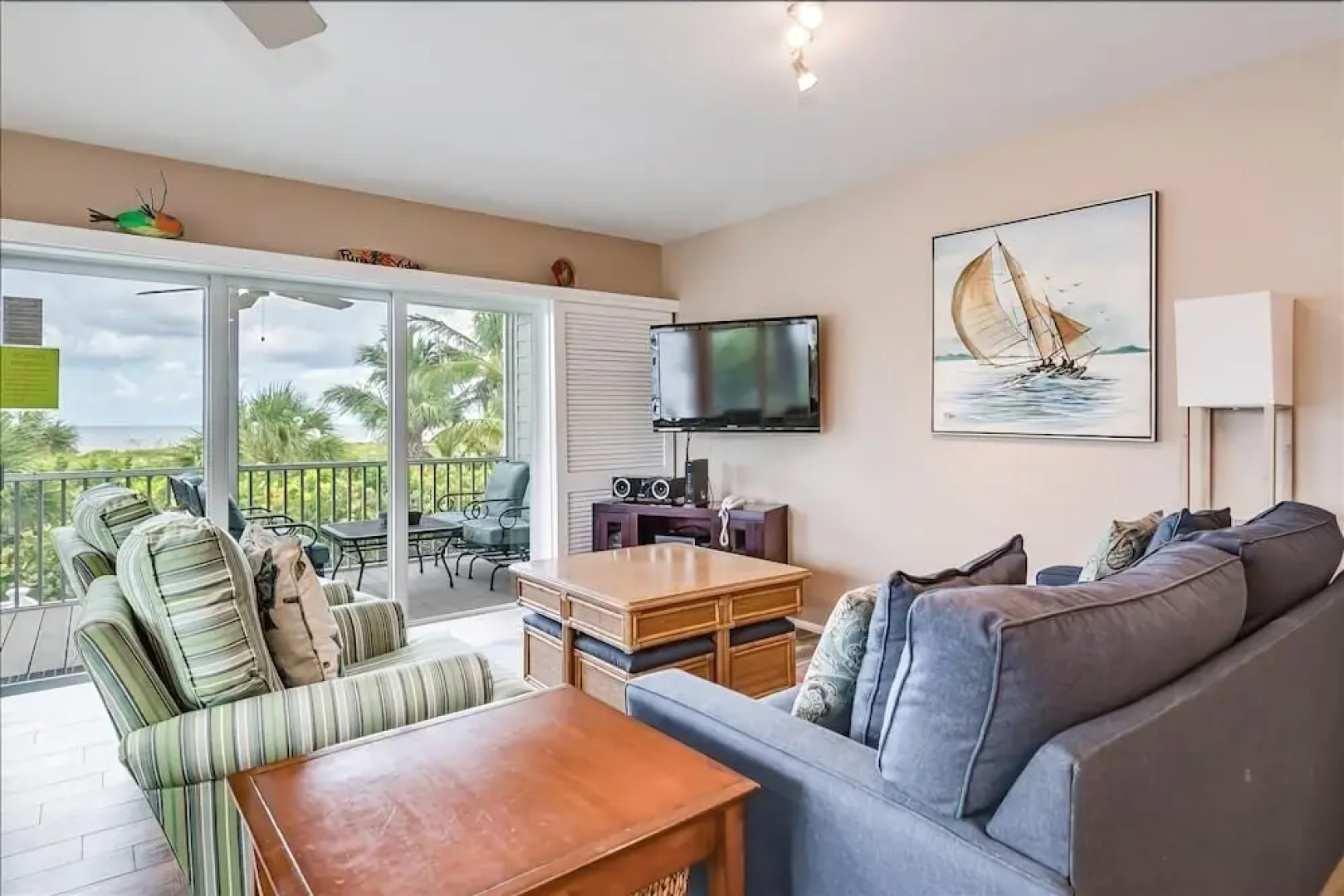 Turtleback Unit #14 - 3 Br Villa