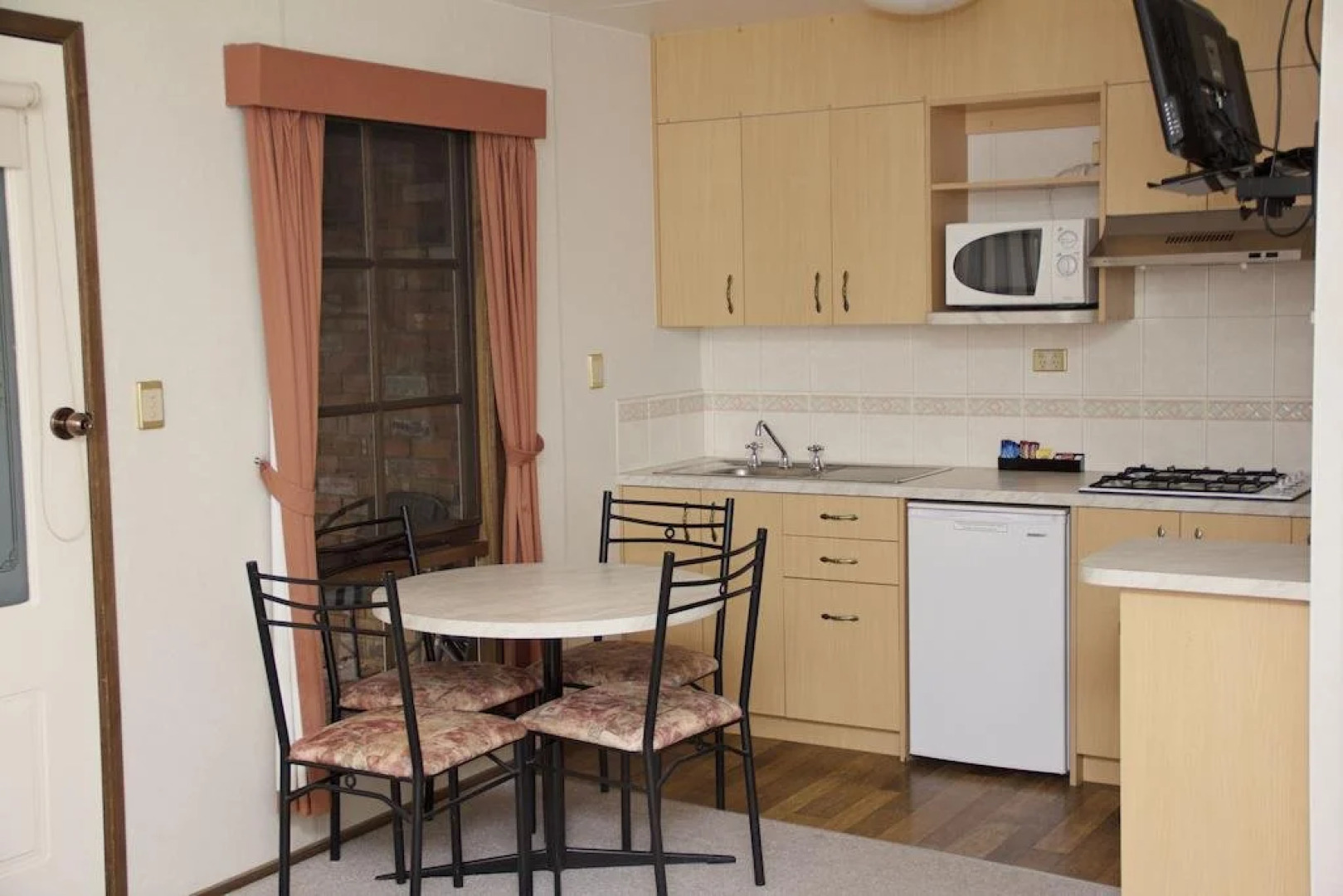 Tasman Holiday Parks - Merool on the Murray