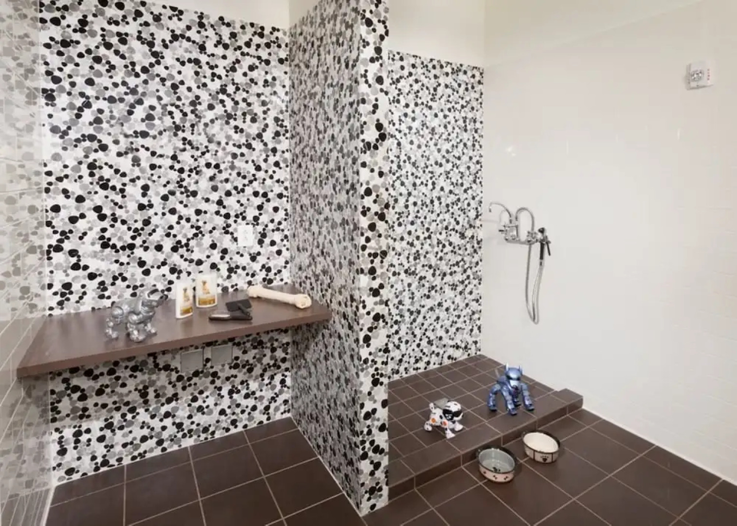 Global Luxury Suites at Hidden Creek