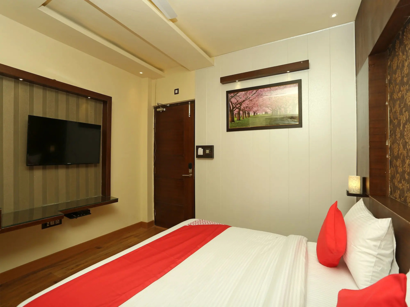 OYO 18256 Punjabi Nature Residency