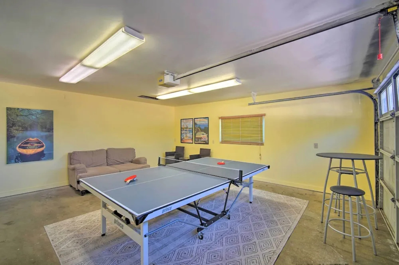 Stunning Lake Arrowhead Home: Decks & Hot Tub