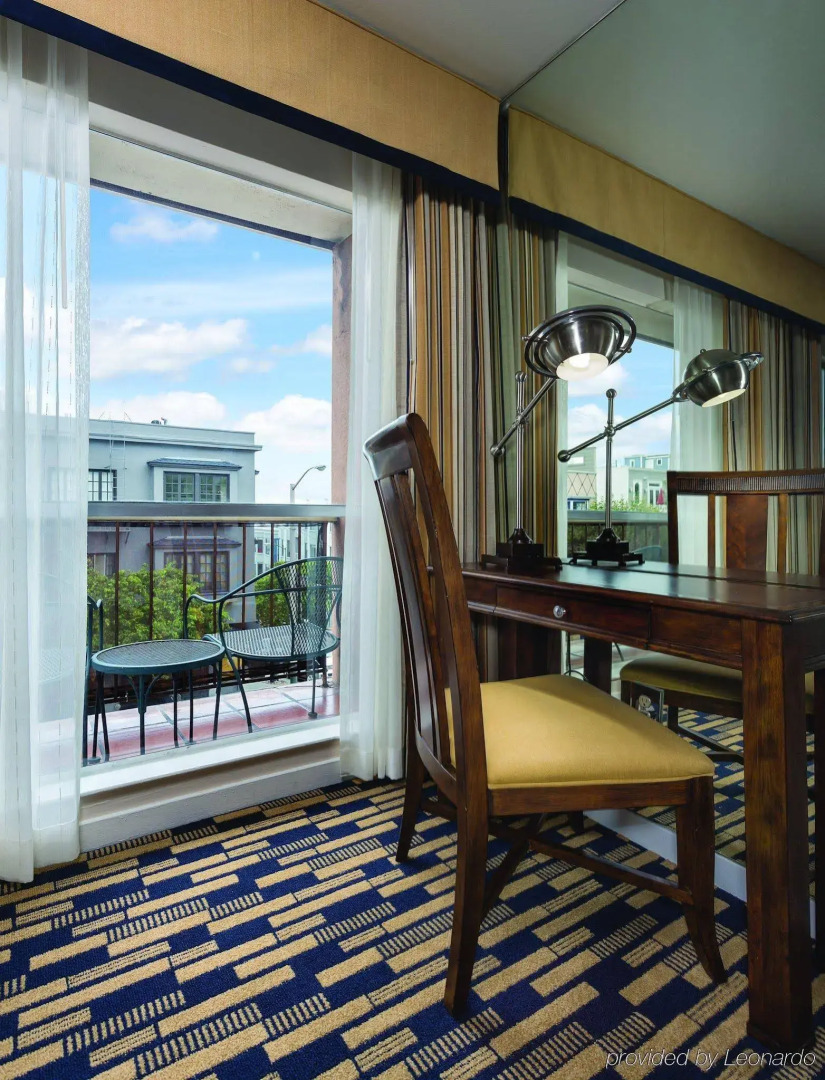 Suites At Fishermans Wharf