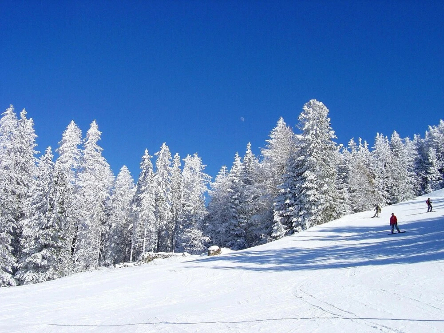 Apartment With 2 Bedrooms in Villarodin-bourget, With Wonderful Mountain View and Furnished Balcony - 100 m From the Slopes