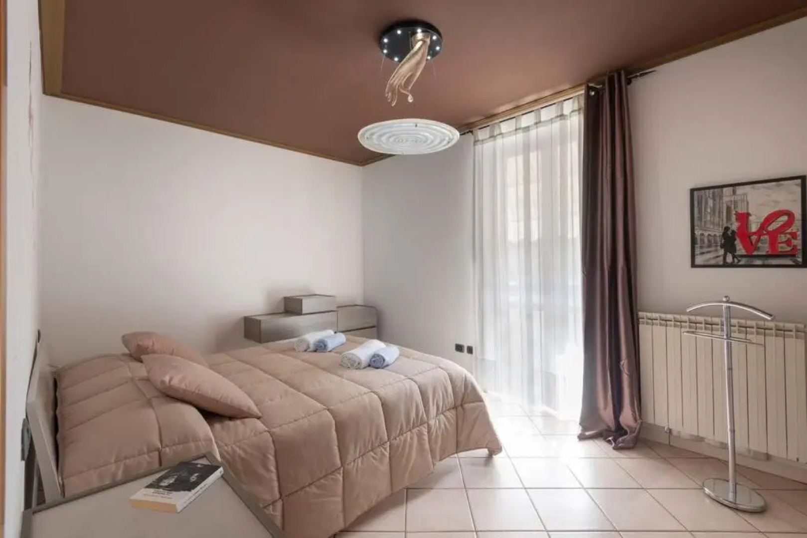 Beach on the Lake and Pet Friendly, ZARA HOUSE