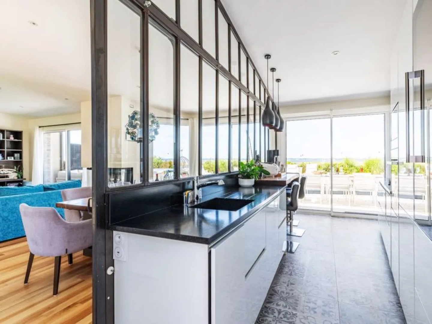 Indigo-Piscine chauffee jusquau 30/10