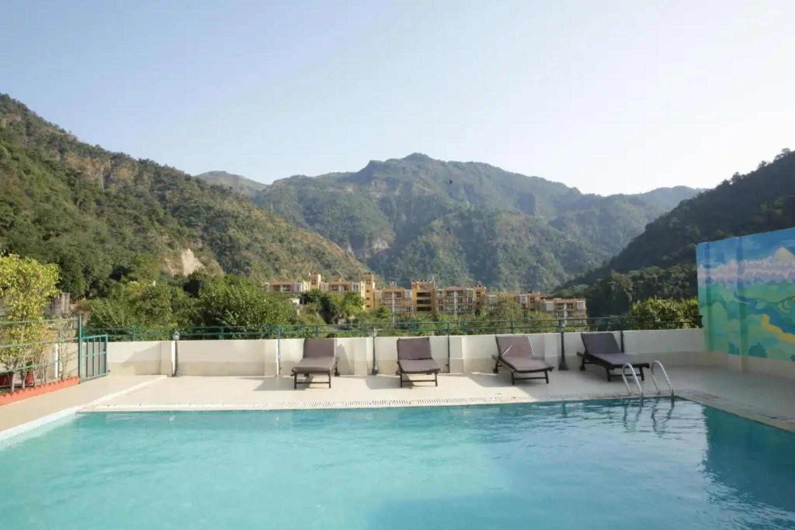 Comfort Hotel Dewa Retreat