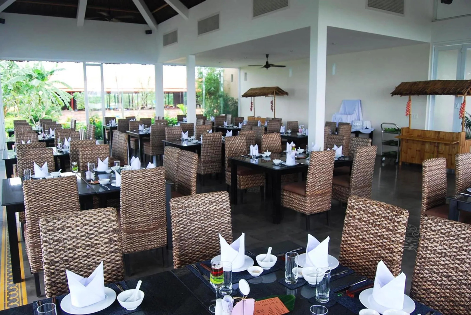 Mekong Riverside Boutique Resort & Spa