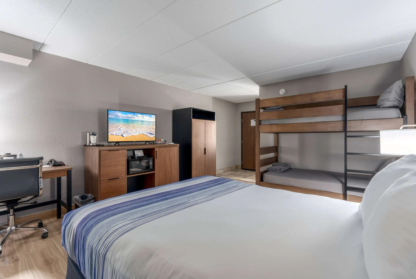 AmericInn by Wyndham New Richmond