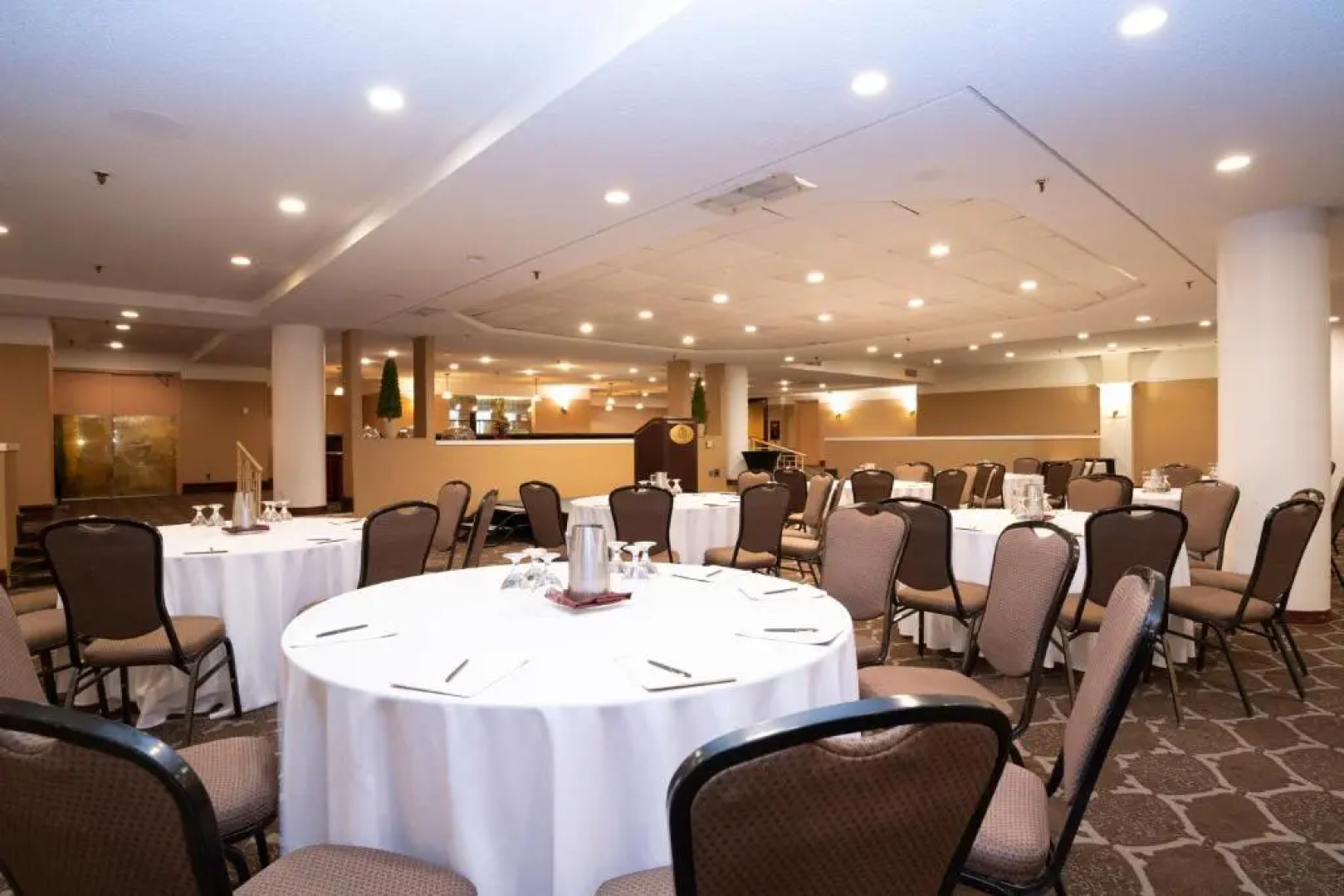 Sandman Signature Edmonton Downtown Hotel