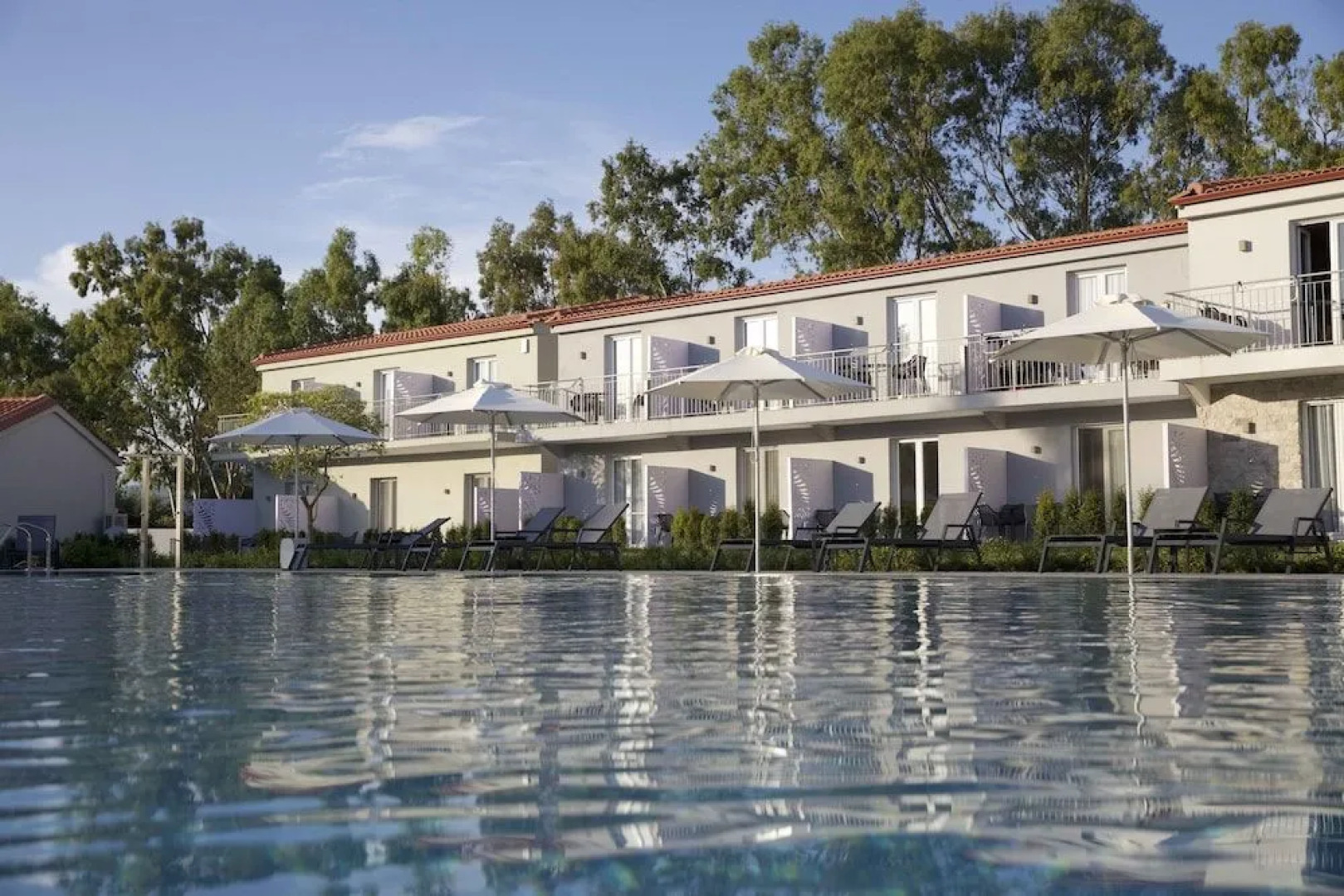 Paleros Beach Resort