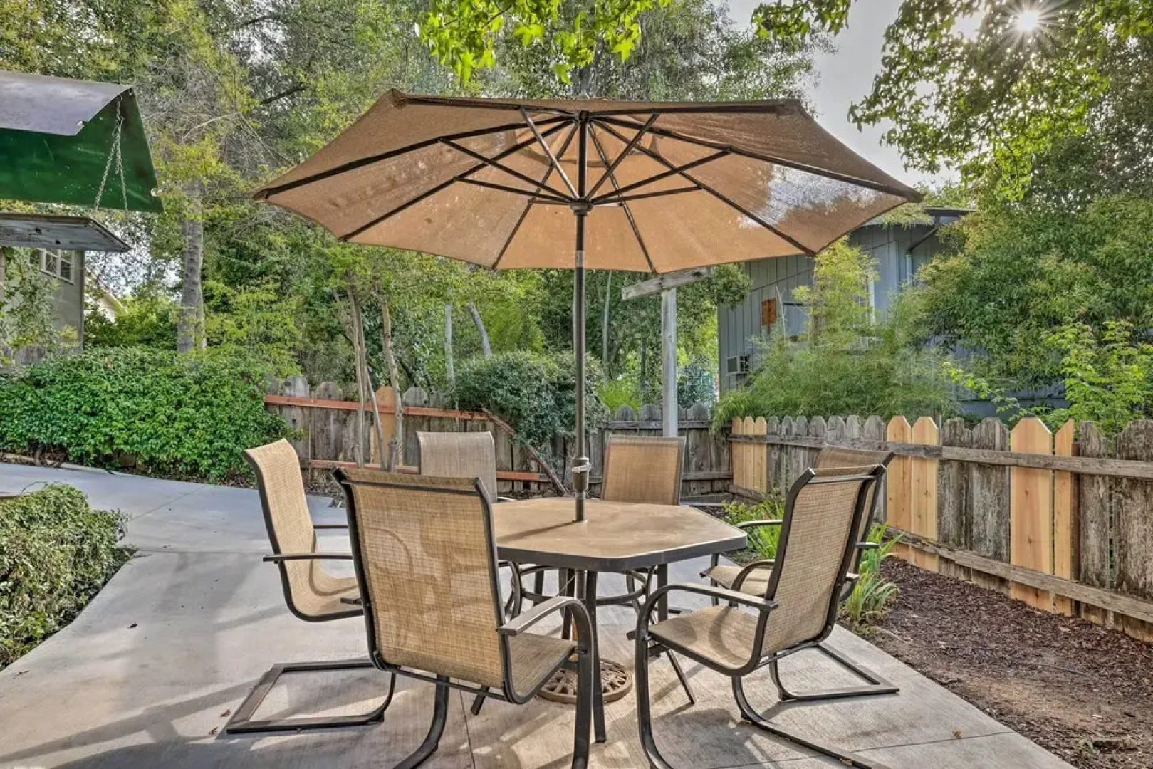 Peaceful Sonora Home w/ Grill: Walk to Downtown!