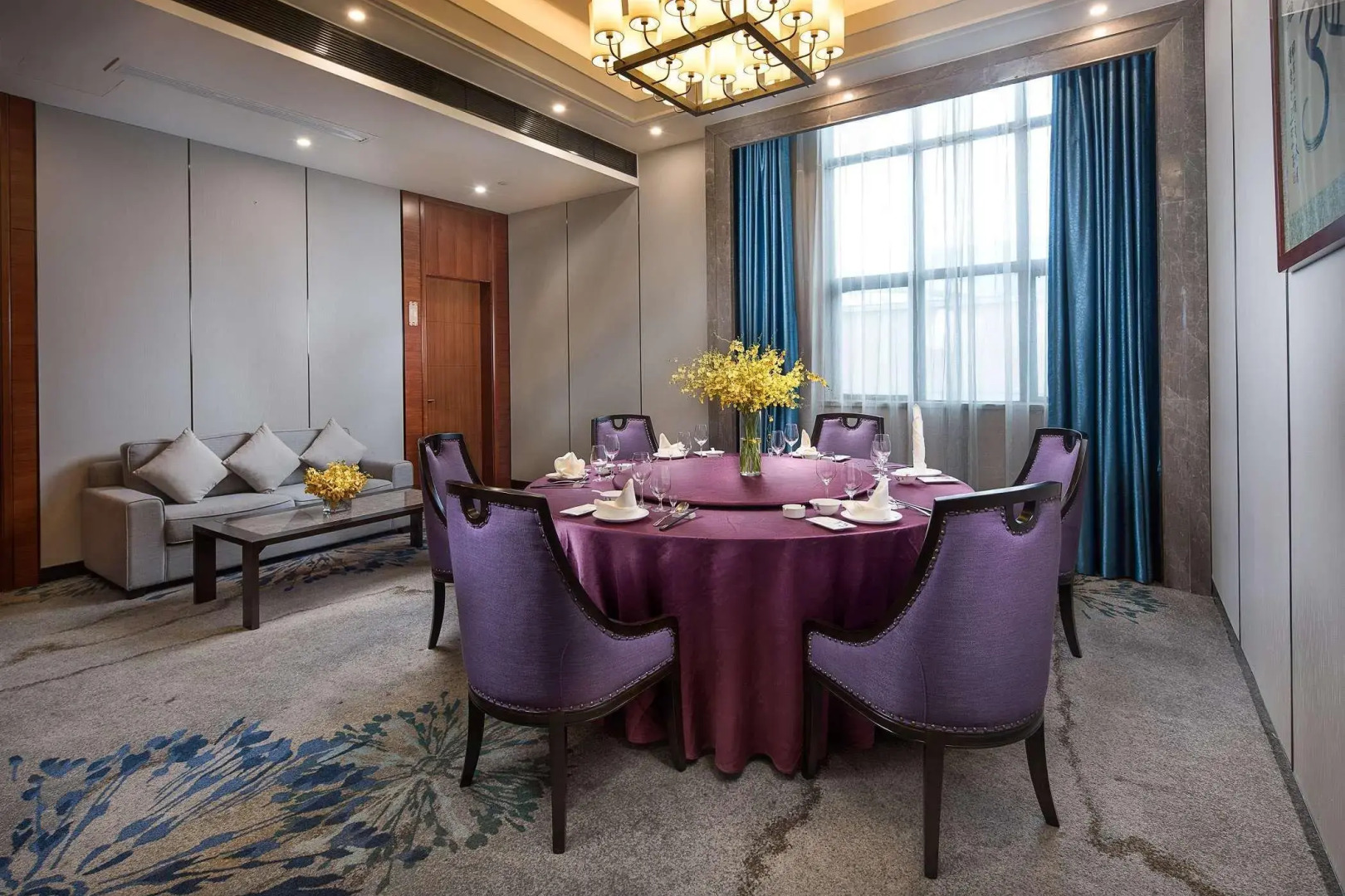 Ramada Plaza by Wyndham Yueyang Linxiang